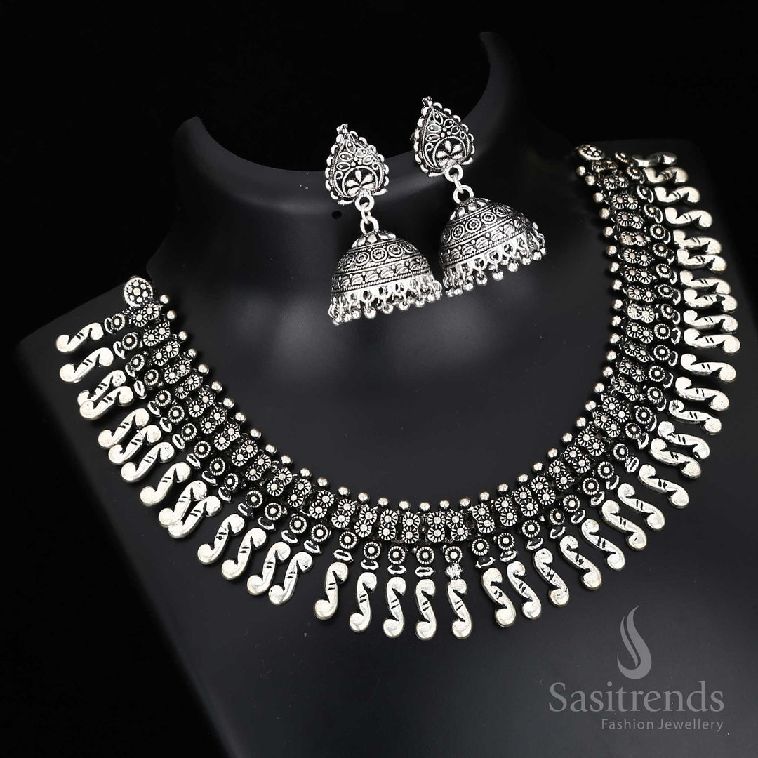 Elegant Kolhapuri oxidised silver jewellery set with lustrous finish and evergreen designs - Sasitrends