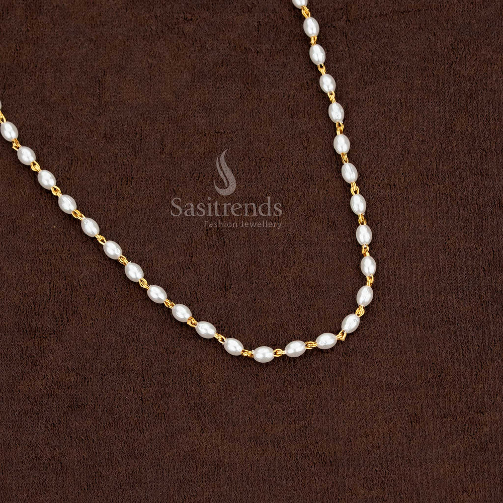 Micro gold plated rice pearl chain necklace in a traditional design - Sasitrends