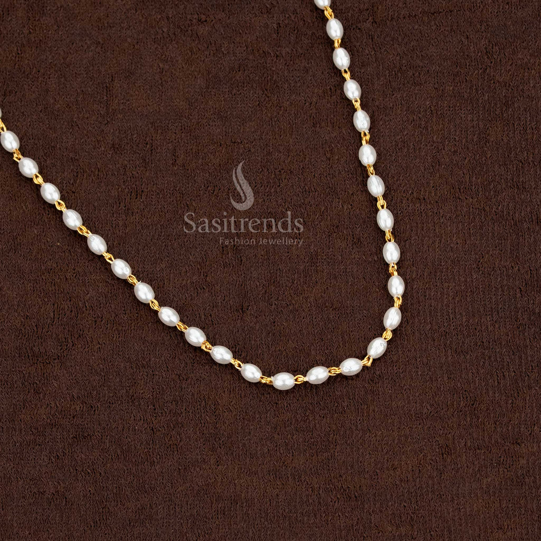 Micro gold plated rice pearl chain necklace in a traditional design - Sasitrends