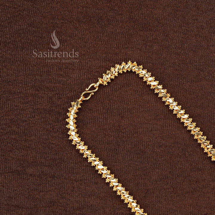 Micro gold plated Gajiri chain featuring elegant 2-sided structured interlock pattern, look like real gold - Sasitrends