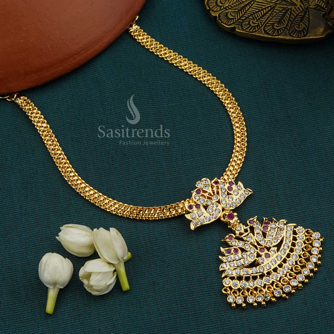 Beautiful micro gold plated Addigai necklace designed with alternating small and big ducks in white-ruby accents – a graceful bridal jewellery piece radiating temple-style charm – Sasitrends