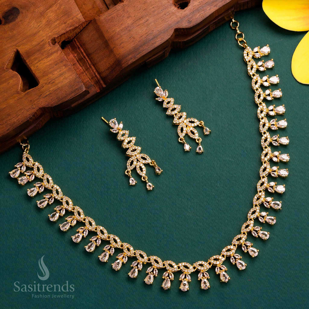 Elegant Indian WhiteNecklace with Micro Gold Plating - Perfect for Traditional Outfits - Sasitrends