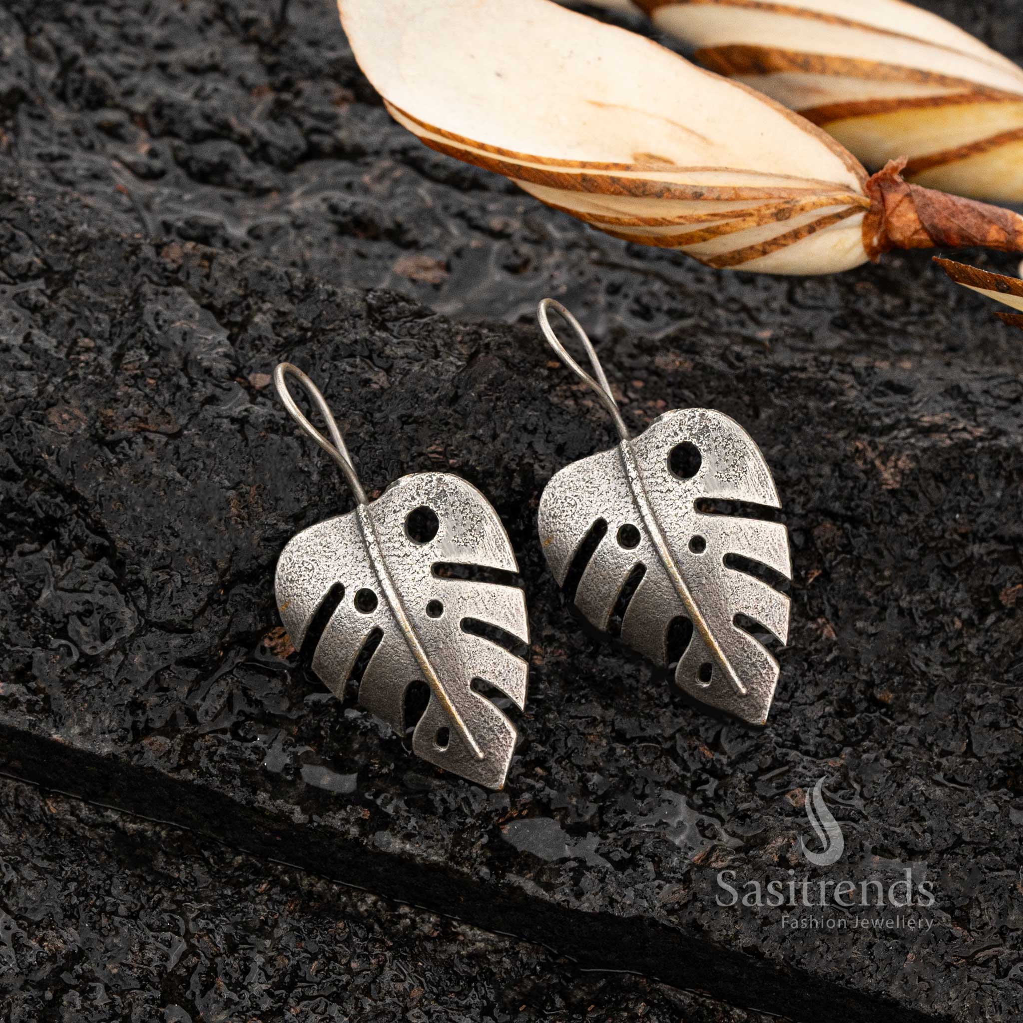 Elegant Silver Replica Oxidised Monstera Leaf Earrings Sasitrends