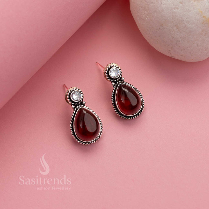 Elegant vinous oxidised silver stud earrings with Monalisa centre and AD twinkle – rich traditional festive jewellery for graceful ethnic wear – Sasitrends