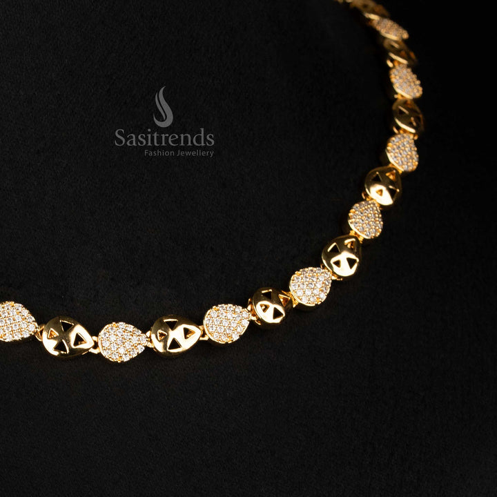 Close-up of the exquisite American Diamond micro gold plated necklace, showcasing intricate teardrop pattern - Sasitrends