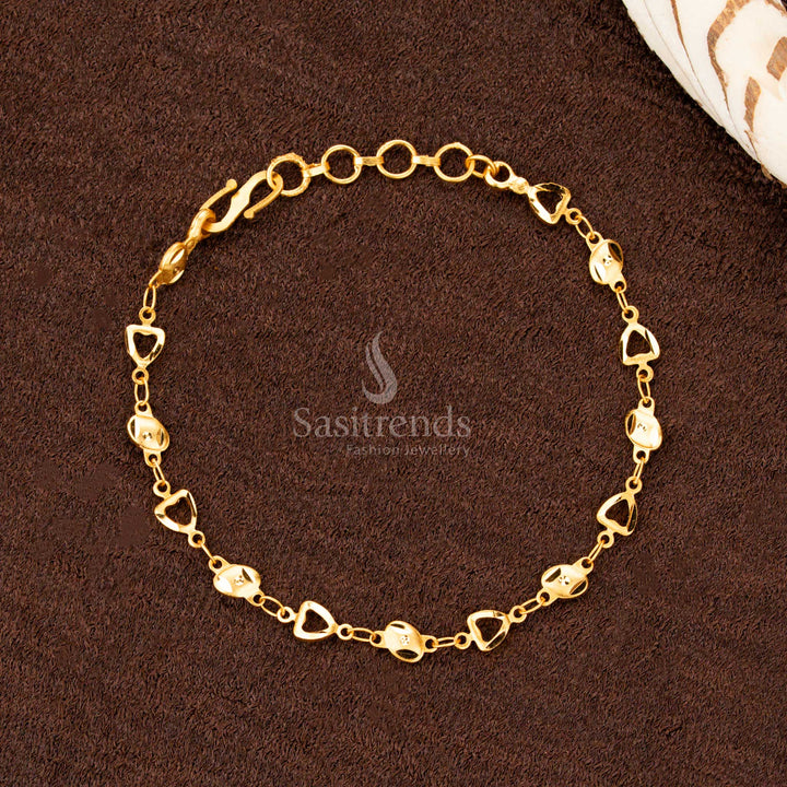 A graceful micro gold plated bracelet with a shimmering heart charm, crafted for a romantic touch - Sasitrends