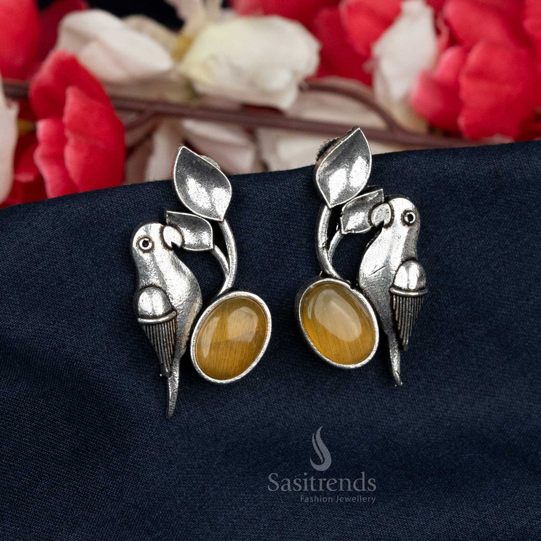 Bright Yellow Oval Stone in Oxidised Parrot Stud Design – Cheerful Accessory for Casual Day Outfits – Sasitrends