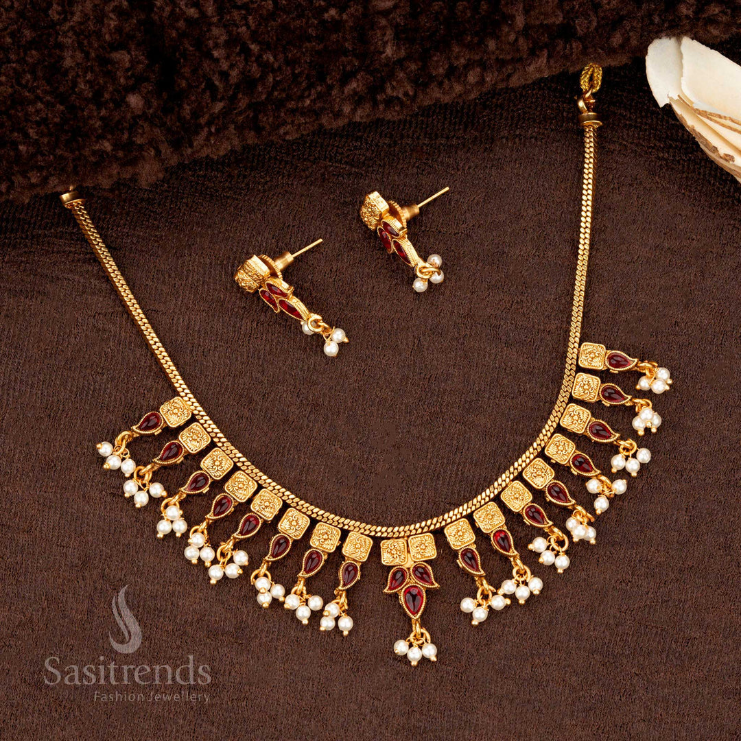 Elegant ruby drop-shaped necklace with square designs and pearls - Sasitrends