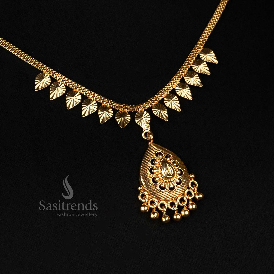 A radiant beauty micro gold plated minimalist necklace with a designer pendant and exquisite dangling embellishments, ideal for elegant occasions and daily wear - Sasitrends
