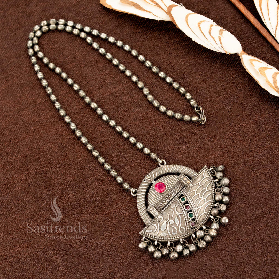Ethnic oxidised ruby-green pendant chain necklace with artistic engravings and beaded drops for festive and temple-style traditional wear – Sasitrends