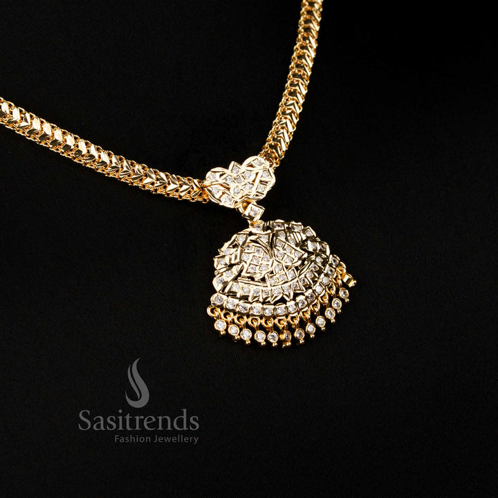 Radiant Traditional Impon Micro Gold Plated White Attigai Necklace Featuring Handcrafted Luxury Details for Weddings – Sasitrends