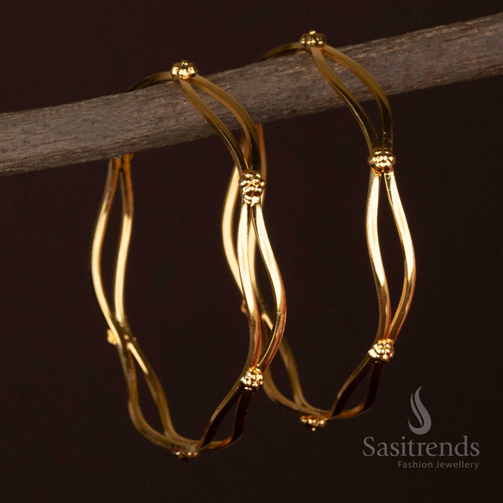 Criss-Cross Style Gold Plated Bangles for Saree Wear – Sasitrends