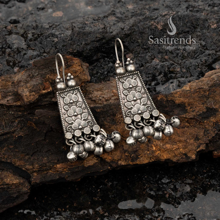 Dazzling Silver Replica Oxidised Floral Dangling Earrings - Sasitrends