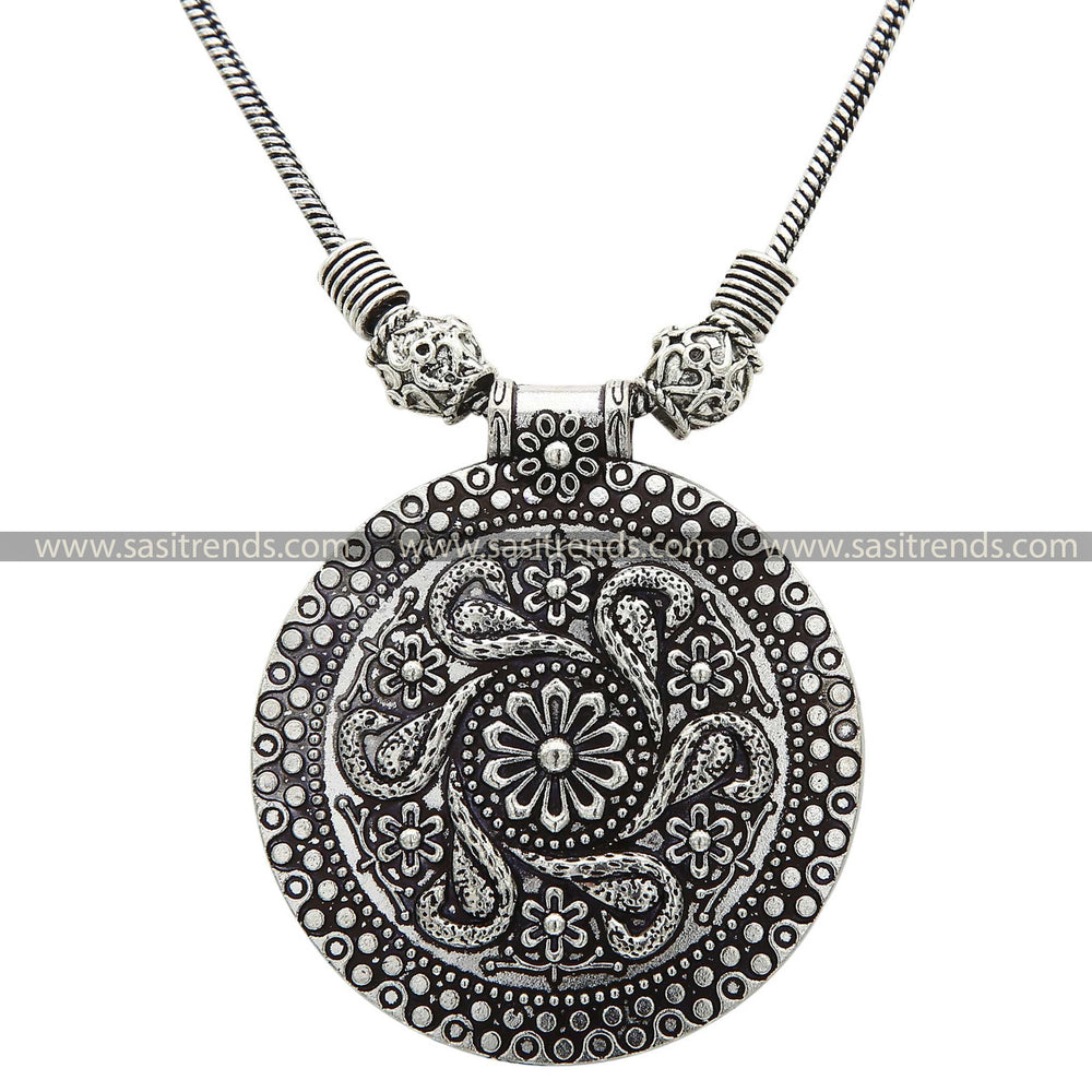 Elegant oxidised necklace featuring peacock and floral motifs - Sasitrends
