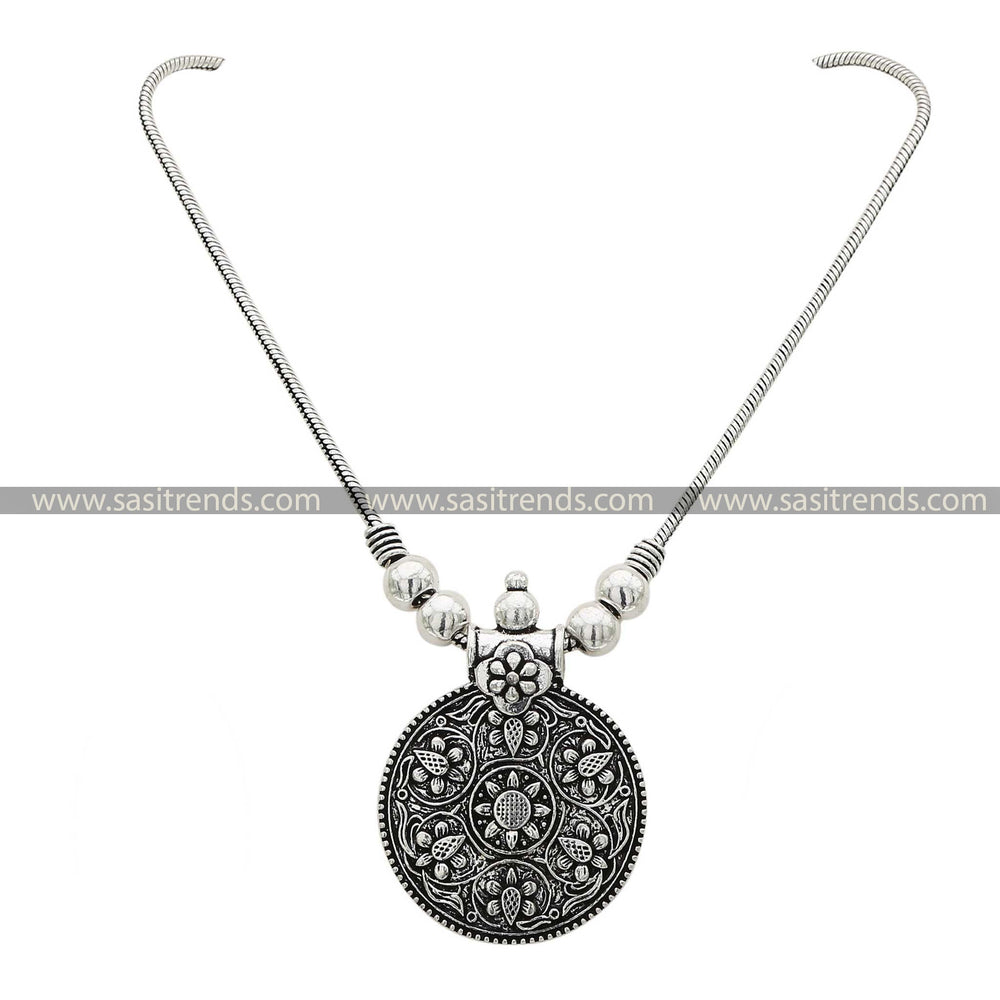 Elegant floral design on oxidised silver pendant necklace jewellery online shopping - Sasitrends