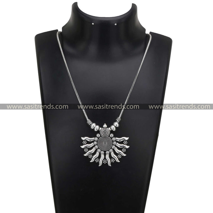 Oxidised Silver Chain Pendant Necklace Featuring Sunburst-Inspired Wave Pattern and Tribal Floral Motif Design - Sasitrends