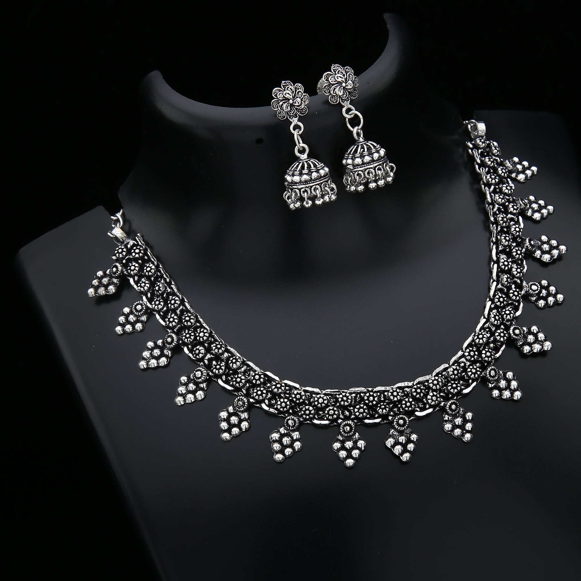 Silver metal necklace set sales