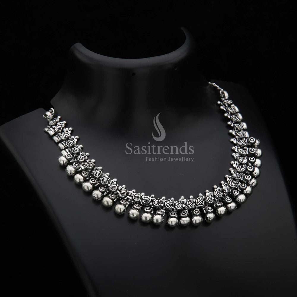 Taralini Oxidised Ball Necklace in Silver Finish – A Graceful Piece for Casual or College Wear Outfits – Sasitrends