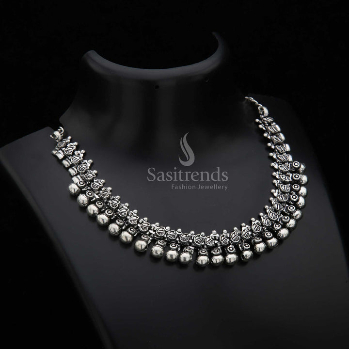 Taralini Oxidised Ball Necklace in Silver Finish – A Graceful Piece for Casual or College Wear Outfits – Sasitrends