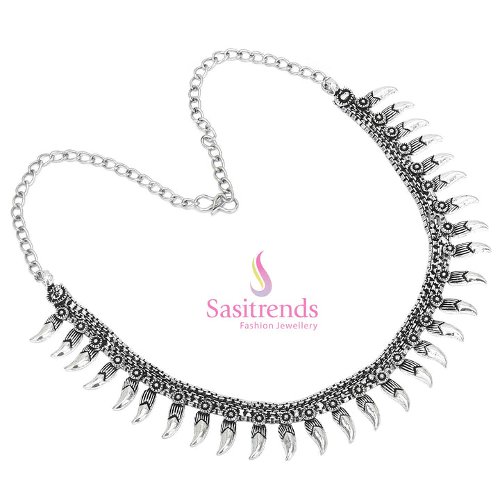 Echoing era of temple grace – this oxidised pendant necklace merges carved disc charms and tribal mood for traditional jewellery refinement – Sasitrends