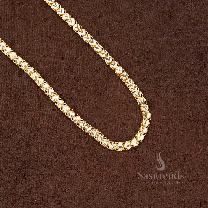 Premium 24 Carat Micro Gold Plated Heart Shape Chain – Traditional Jewellery That Looks Like Real Gold with a Durable and Elegant Finish - Sasitrends
