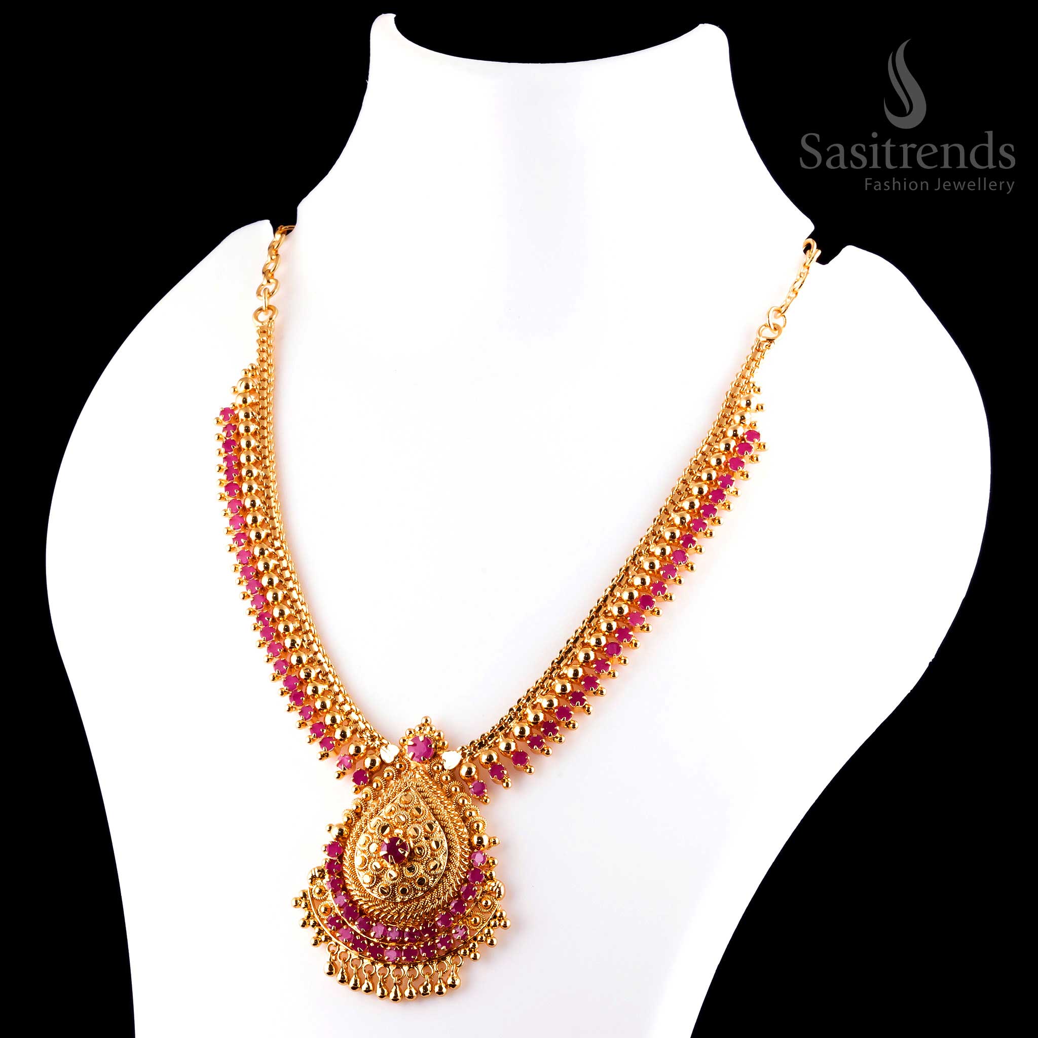 Stunning elegant micro gold plated ruby flower pendant necklace adorned with fine details for a classic ethnic look - Sasitrends