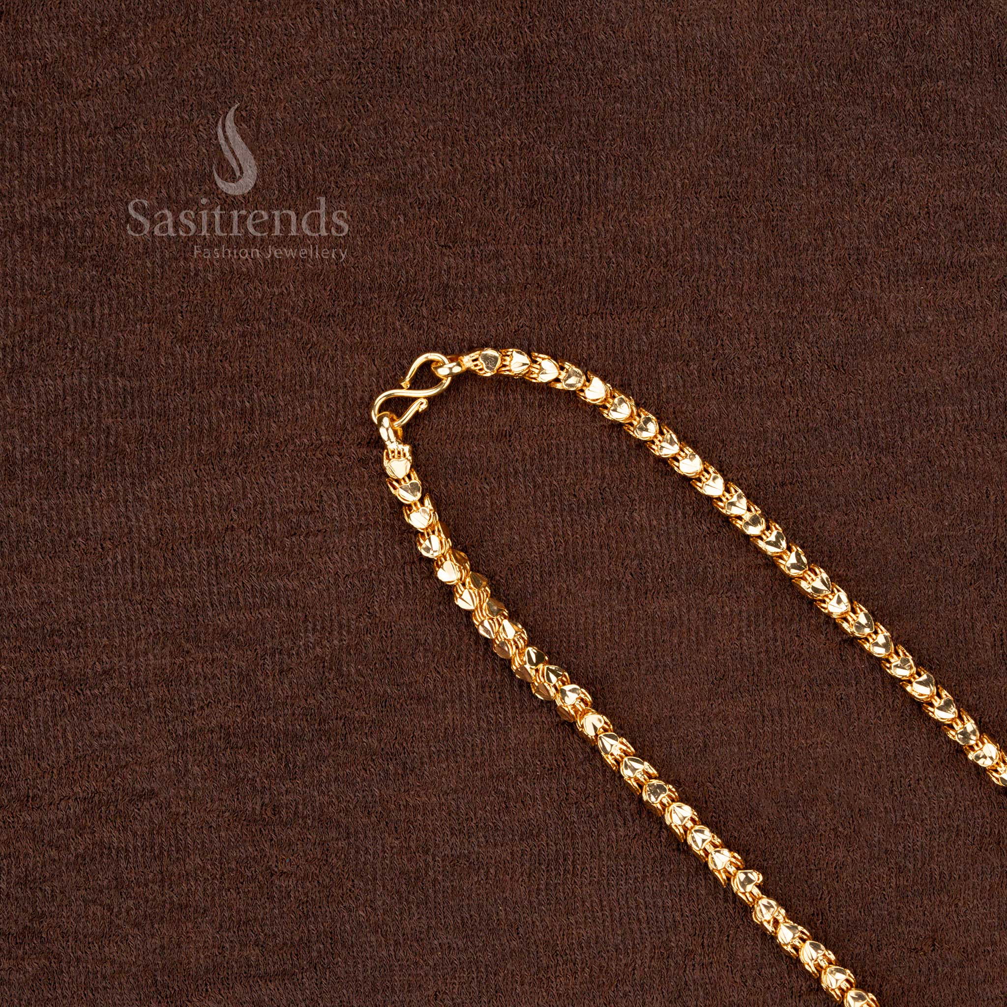Traditional Four-Sided Heart Gold Plated Chain – Perfect for Temple & Festive Wear - Sasitrends