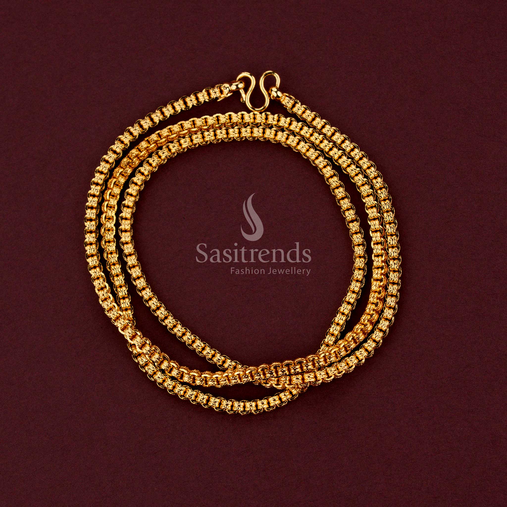 Premium micro gold plated chain with beautifully arranged geometric structures and sophisticated ethnic styling - Sasitrends.