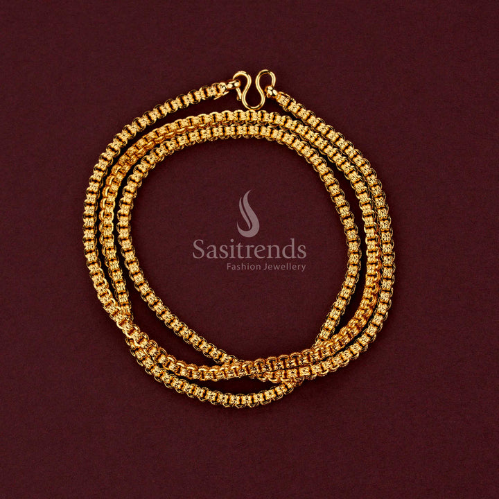 Premium micro gold plated chain with beautifully arranged geometric structures and sophisticated ethnic styling - Sasitrends.
