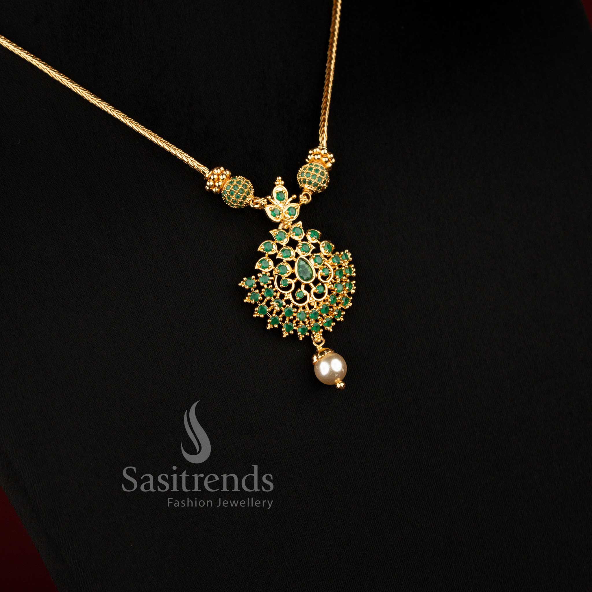 Elegant micro gold plated flexible chain necklace with floral pearl pendant that looks like real gold - Sasitrends
