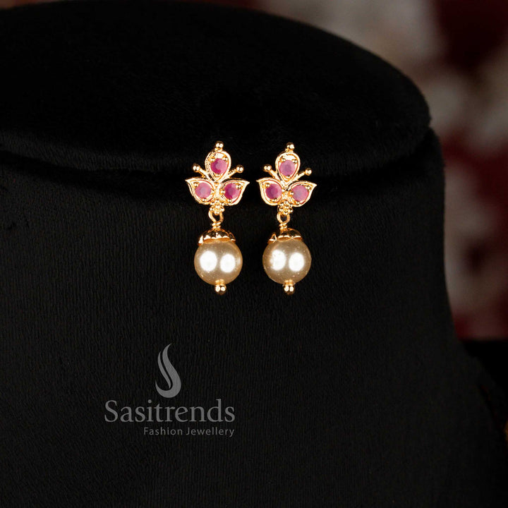 Stunning matching floral pendant and pearl drop earrings set with brilliant stone appearance - Sasitrends