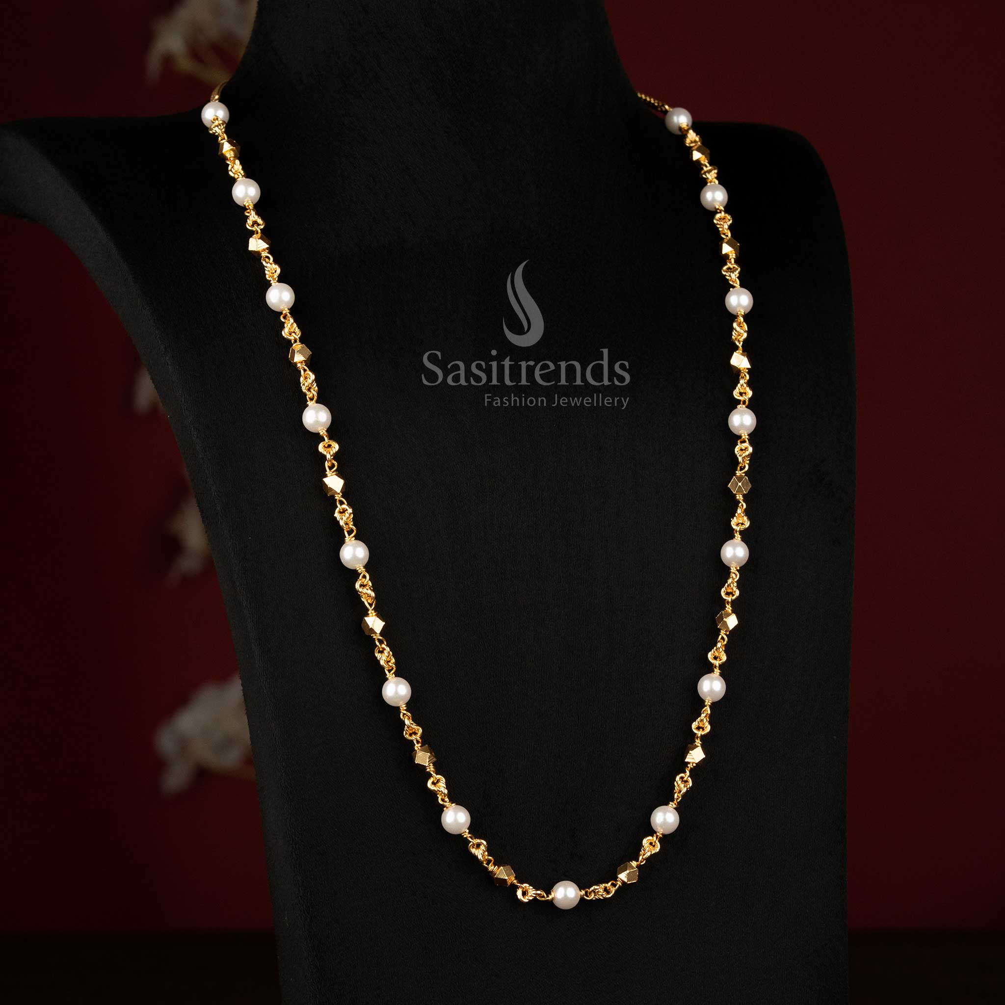 Traditional Micro Gold Plated Pearl Mala Chain showcasing diamond patterns - Sasitrends