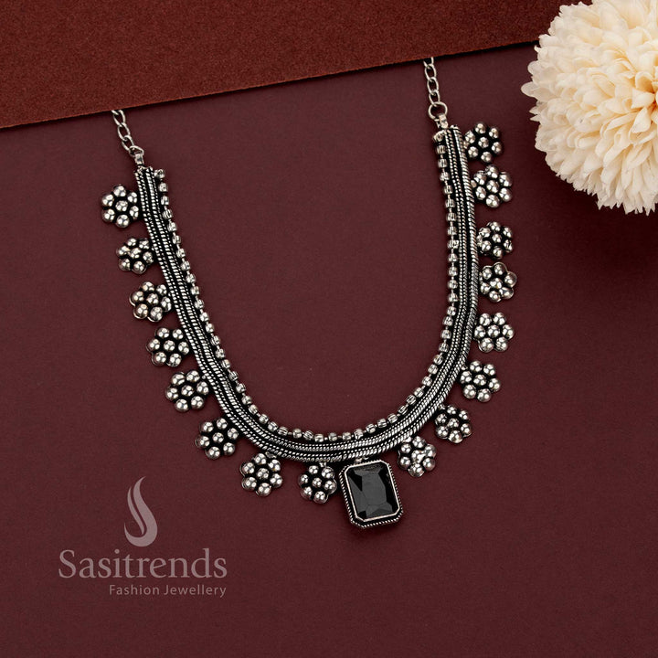 Oxidised Silver Stone Pendant Necklace for Indo-Western Wear - Sasitrends