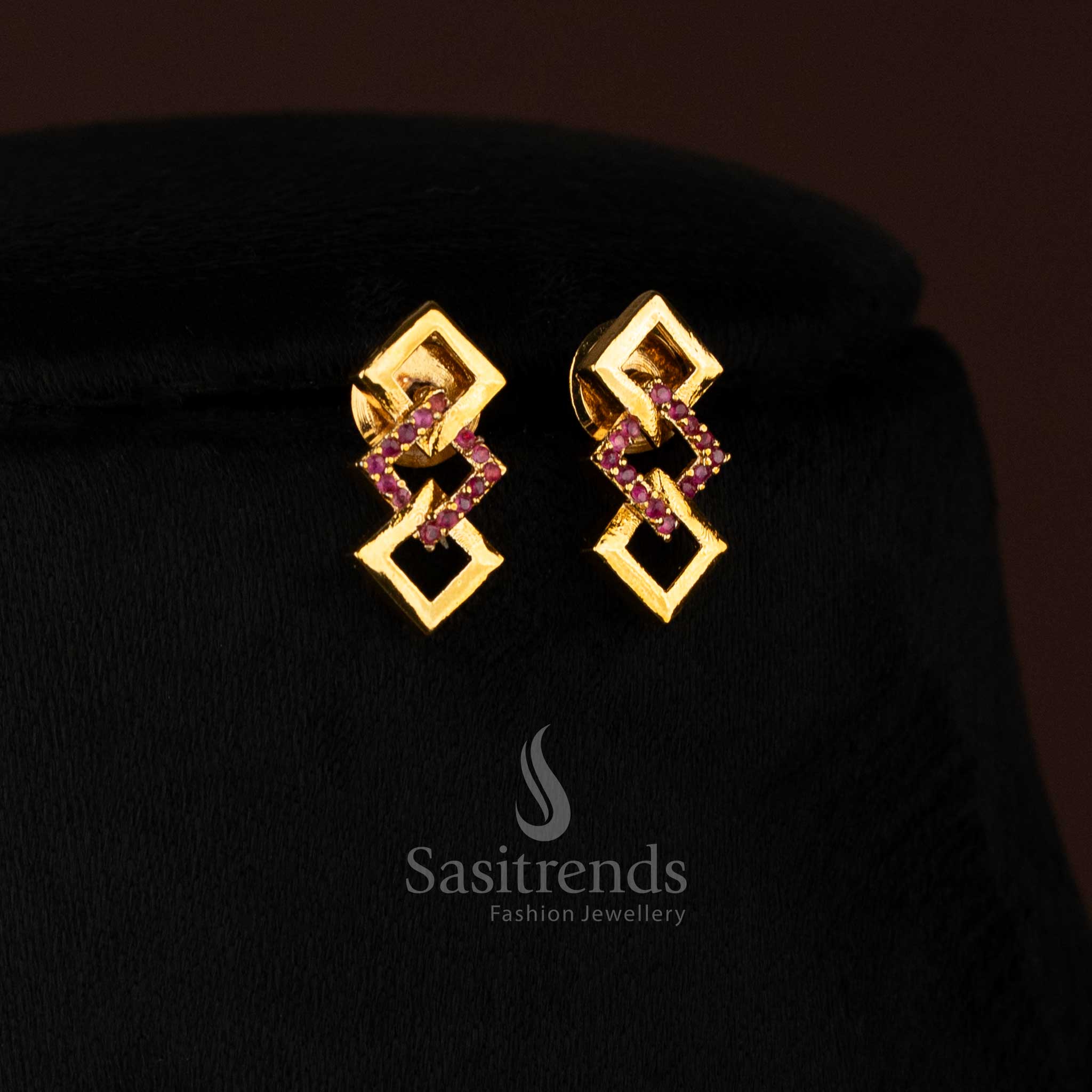 Matte Gold Ruby American Diamond Geometric Link Necklace Jewellery Set Earrings - Sasitrends