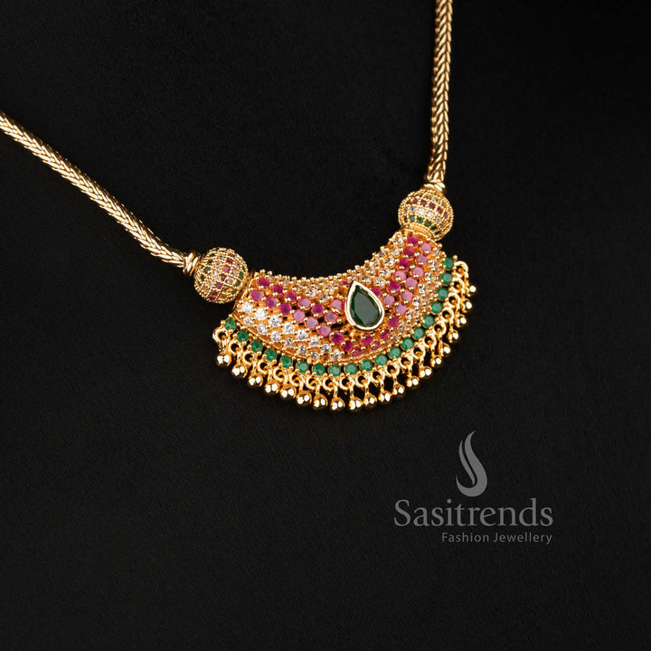 Beautiful crescent pendant flexible chain necklace with elegant craftsmanship - Sasitrends