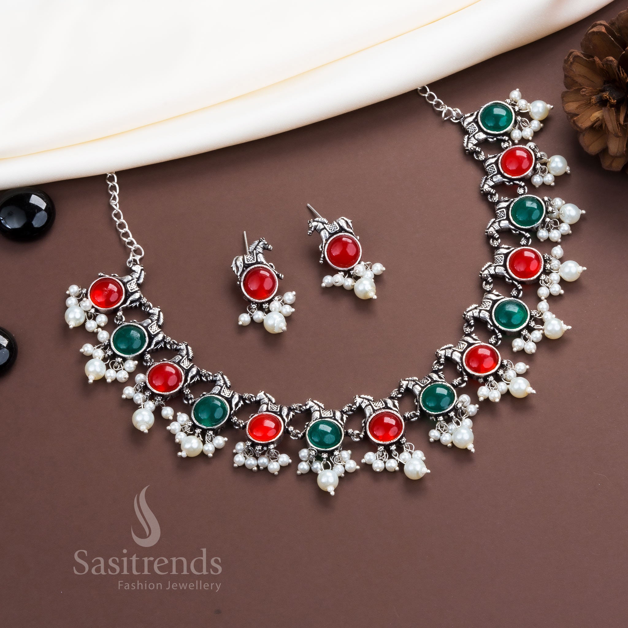Traditional ruby green horse design oxidised necklace with stones and pearls – festive jewellery – Sasitrends

