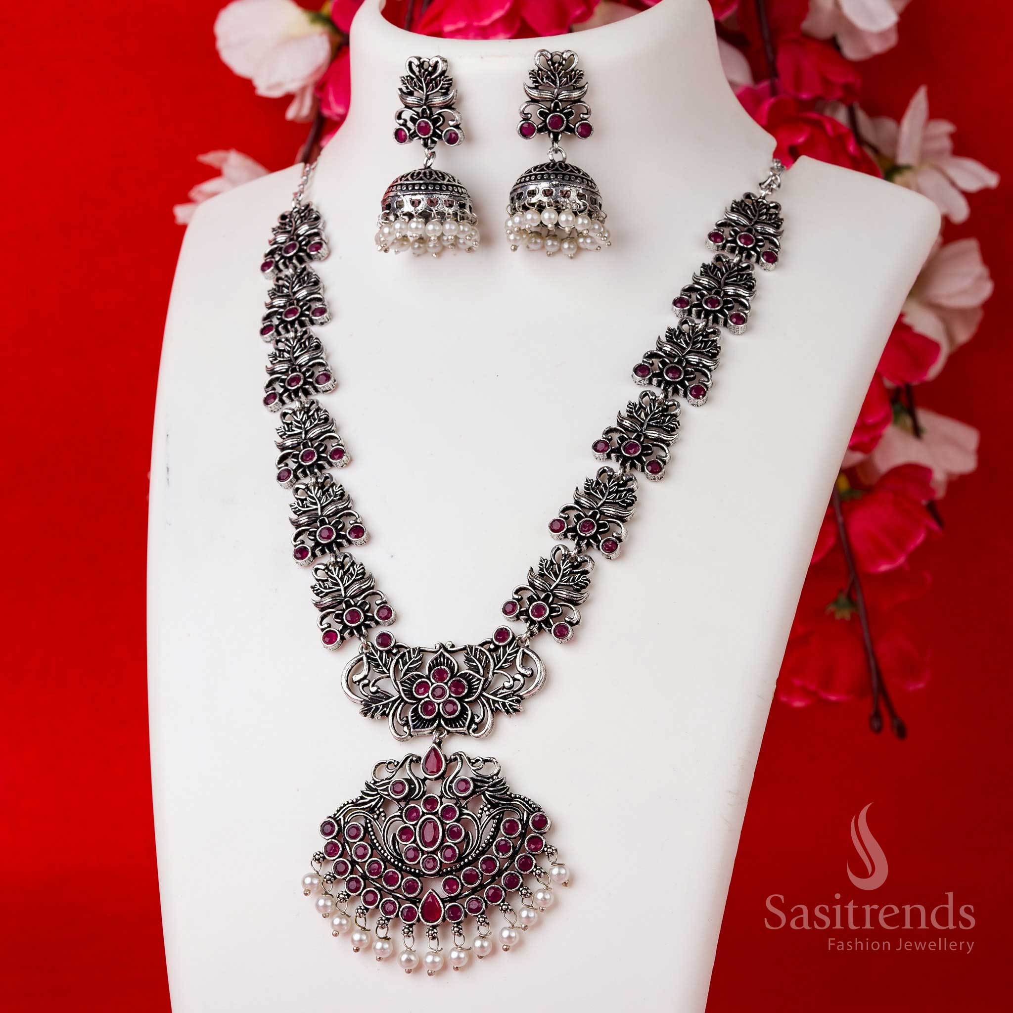 Elegant ruby oxidised stone floral pendant jewellery set with pearl jhumkas, crafted for traditional party glam and graceful ethnic charm – Sasitrends