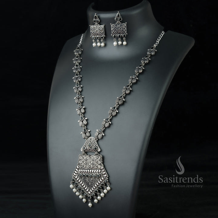 Midnight Black Tribal Design Oxidised Silver Necklace with sparkling stones and elegant pearl accents – Artistic ethnic jewellery by Sasitrends

