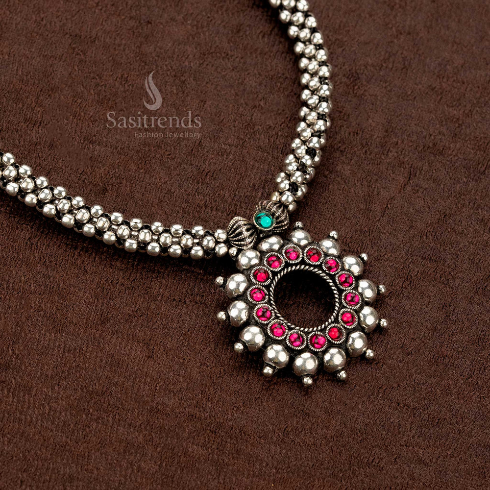 Beautiful oxidised jewellery set featuring a circular sunburst pendant - Sasitrends