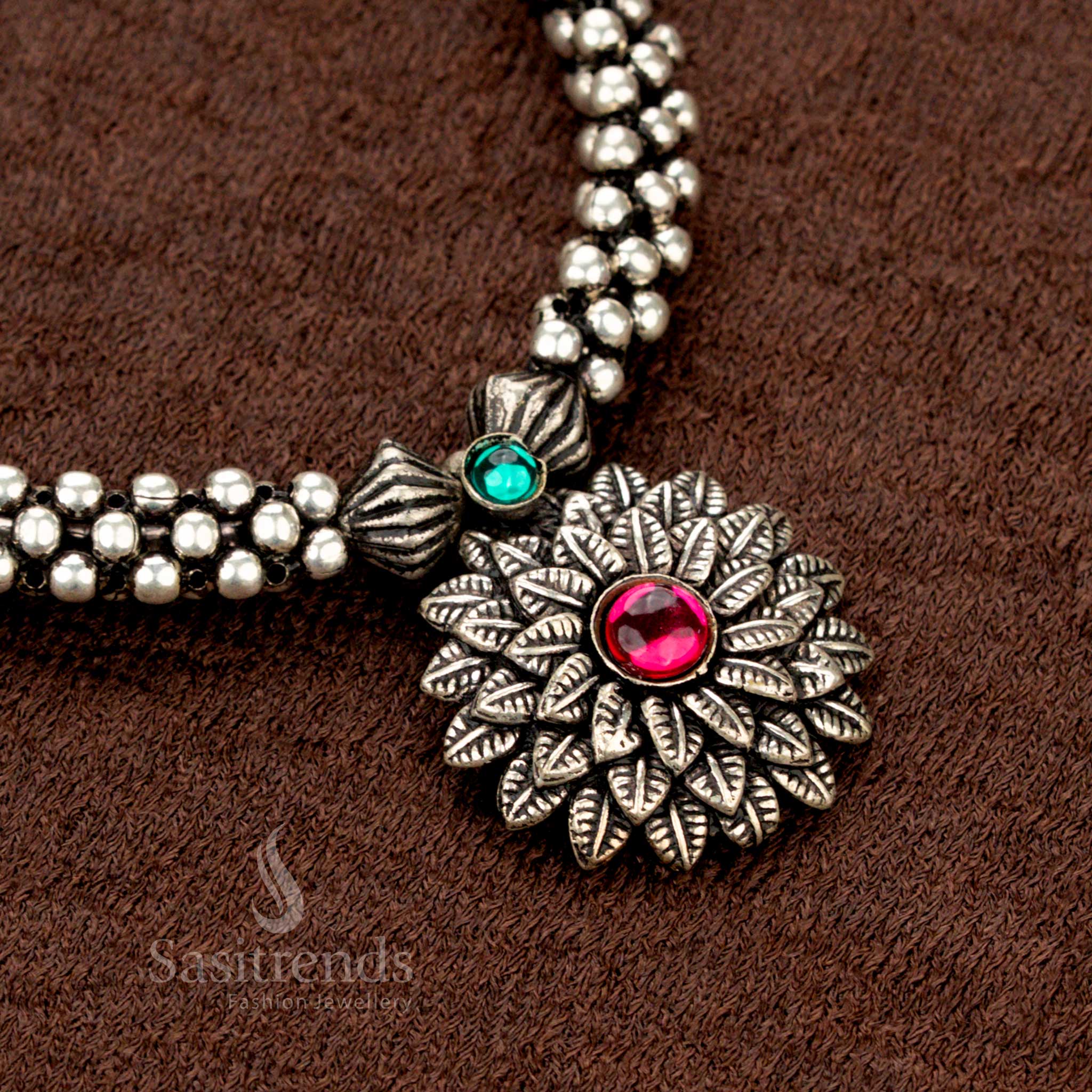 Traditional floral oxidised choker with matching earrings for festive wear – Sasitrends