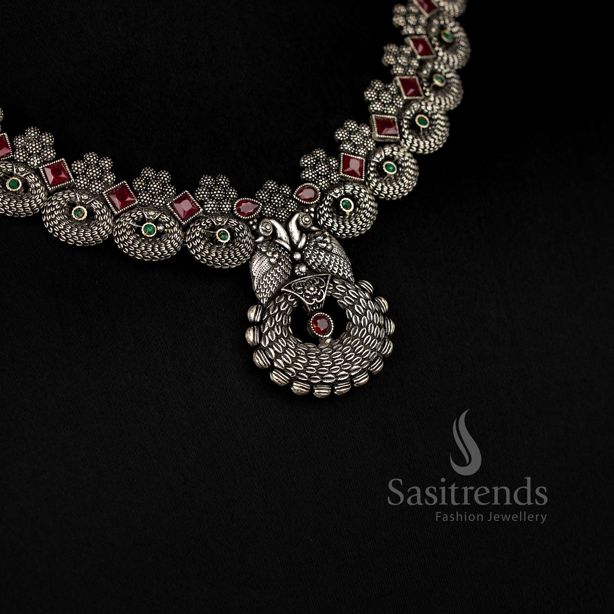 Oxidised jewellery set with dual peacock and stone embellishments - Sasitrends