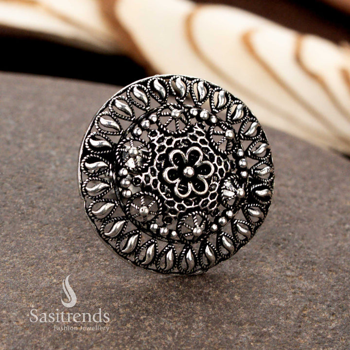 Gorgeous floral design oxidised adjustable ring for traditional wear – Sasitrends