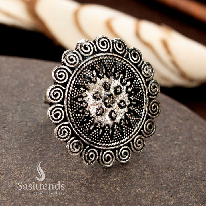 Floral swirl oxidised ring with petal dome pattern for saree styling – Sasitrends