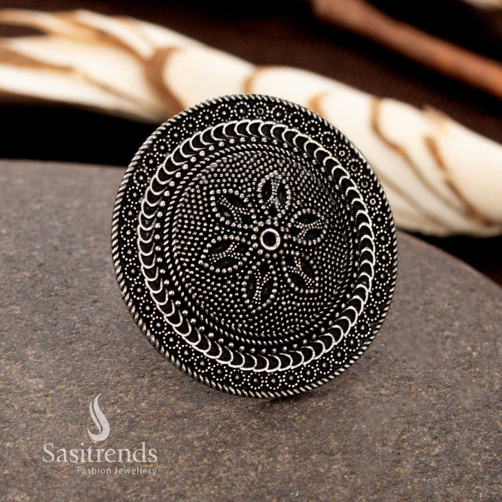 Floral swirl oxidised ring with petal dome pattern for saree styling – Sasitrends