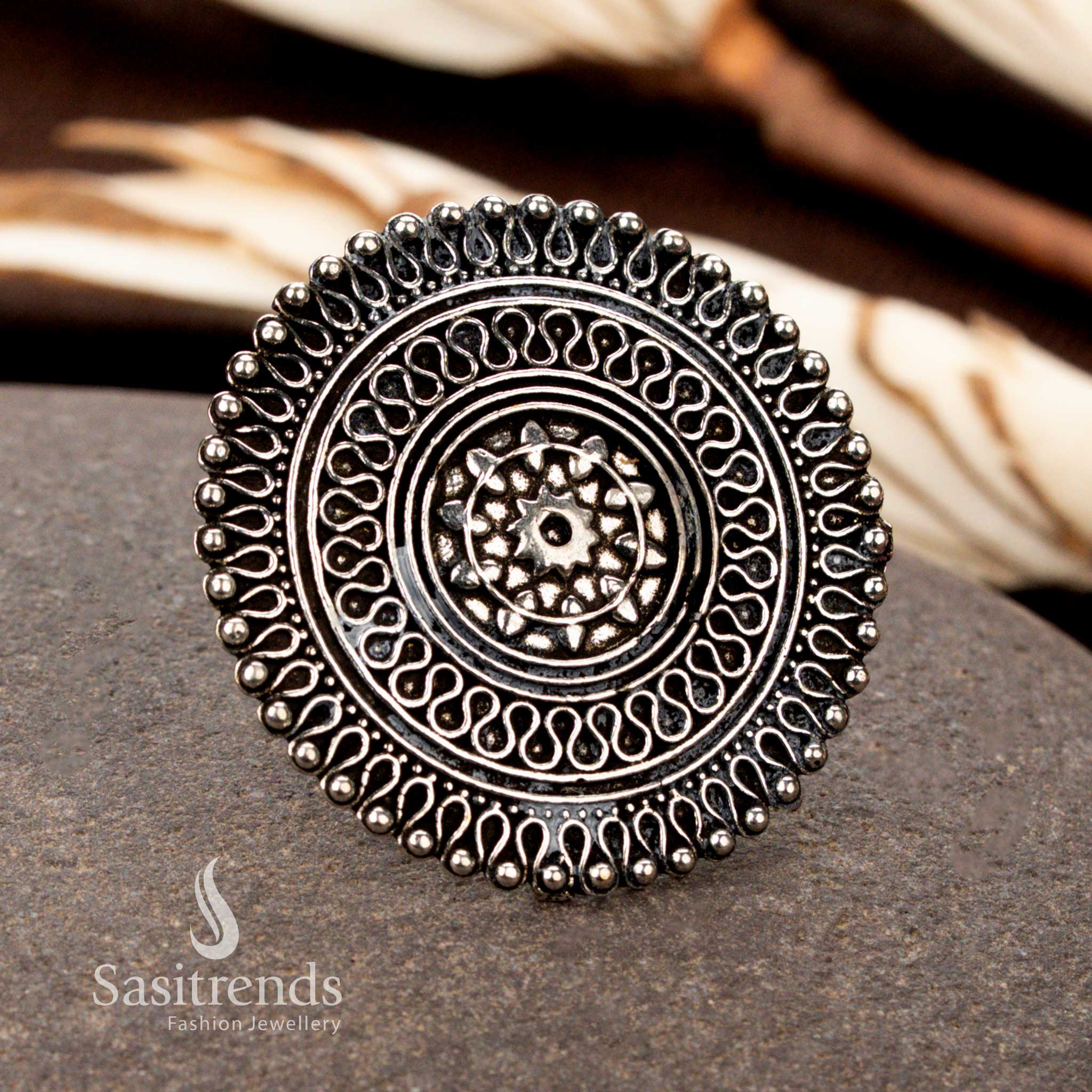 Floral swirl oxidised ring with petal dome pattern for saree styling – Sasitrends