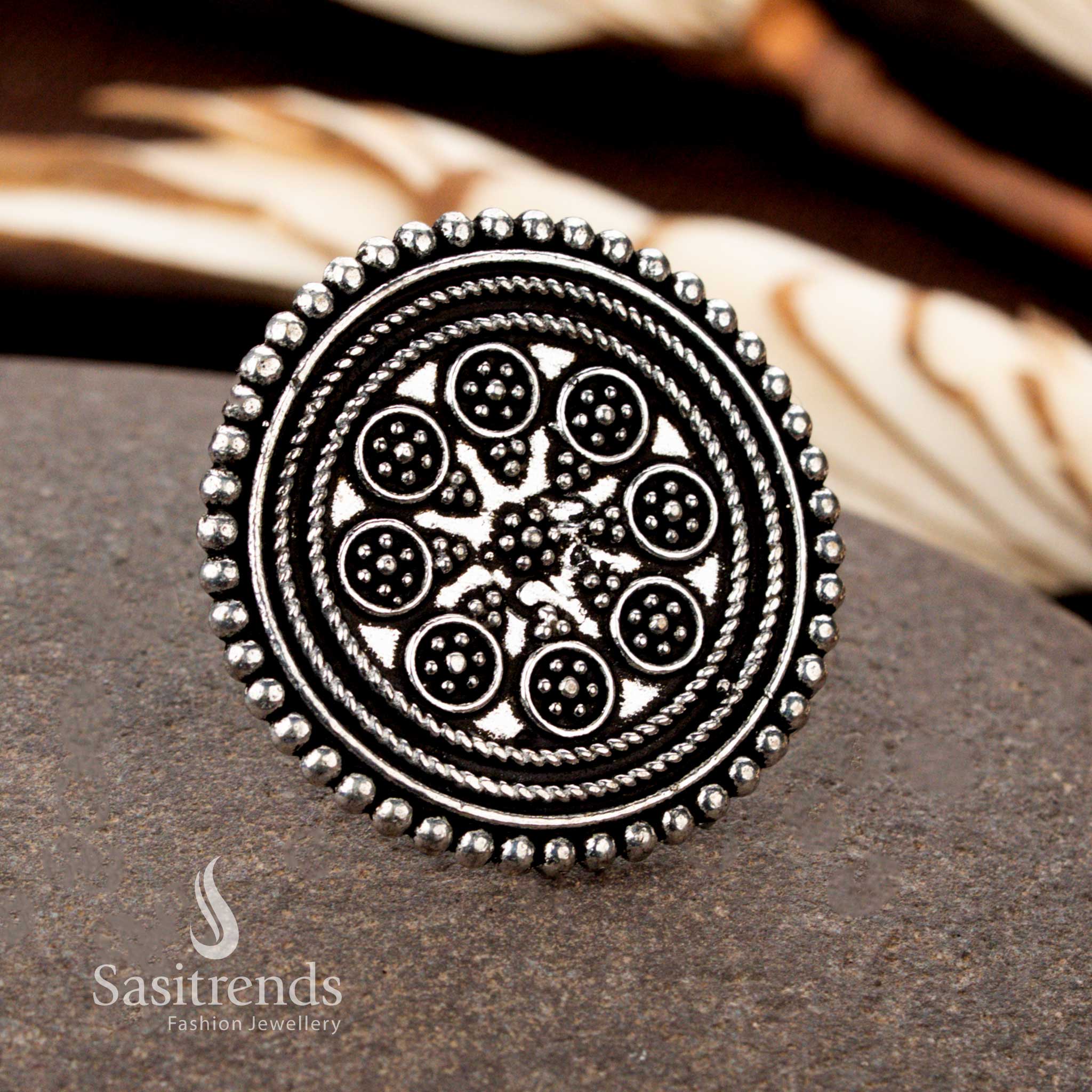 Floral swirl oxidised ring with petal dome pattern for saree styling – Sasitrends