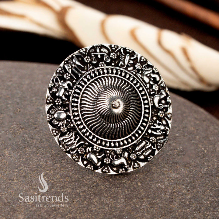 Floral swirl oxidised ring with petal dome pattern for saree styling – Sasitrends