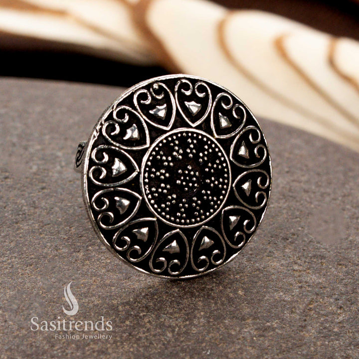 Floral swirl oxidised ring with petal dome pattern for saree styling – Sasitrends