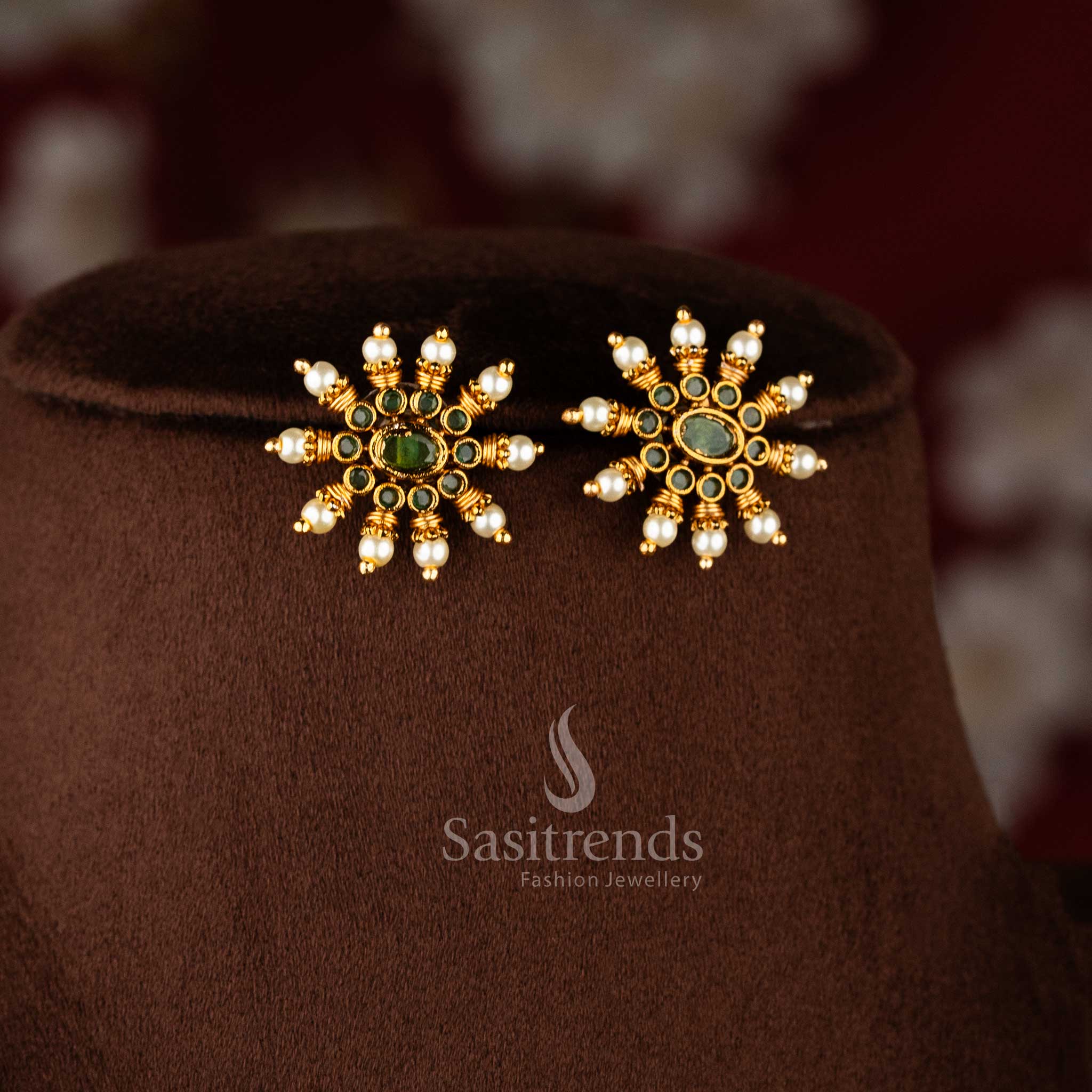 Temple jewellery set with matching floral stud earrings and pearl accents - Sasitrends
