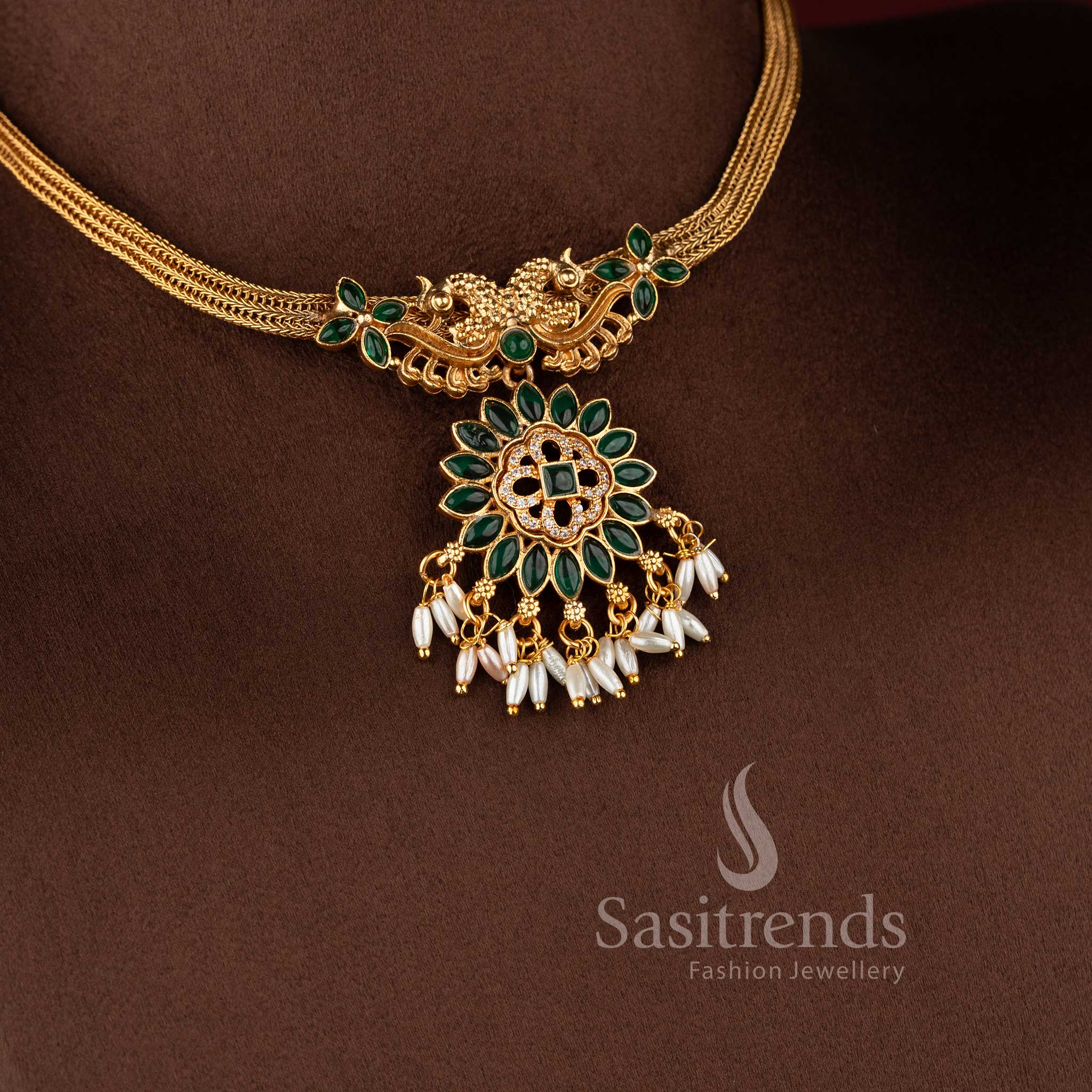 Rich traditional look classic matte gold multi-strand choker for grand silk sarees.